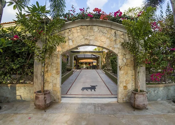 Apartahotel Casas Del Toro 4*